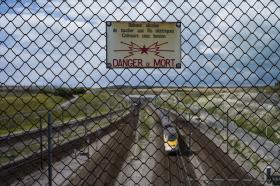 MIGRAÇÕES: HOMEM MORRE ELETROCUTADO NO TÚNEL DA MANCHA