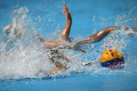 SELEÇÃO PORTUGUESA FEMININA DE PÓLO AQUÁTICO APURA-SE PARA O EURO2016