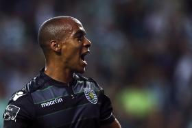 JOÃO MÁRIO SUSPENSO POR TRÊS JOGOS PELA UEFA