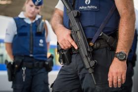 PROTESTOS CONTRA QUEBRA DO PREÇO DO LEITE CORTAM ACESSOS A BRUXELAS