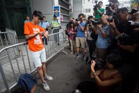 LÍDERES ESTUDANTIS DE HONG KONG EM TRIBUNAL POR PROTESTO QUE INICIOU ‘OCCUPY’