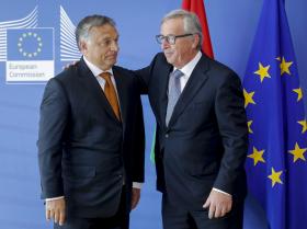 JUNCKER VAI APRESENTAR MEDIDAS DE RESPOSTA À CHEGADA DOS REFUGIADOS NA 4.ª FEIRA