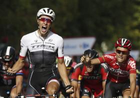 VUELTA: ARU CONTINUA LÍDER APÓS ETAPA GANHA AO ‘SPRINT’ POR DANNY VAN POPPEL
