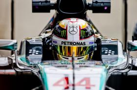 LEWIS HAMILTON GARANTE ‘POLE POSITION’ PARA O GP DE ITÁLIA DE F1
