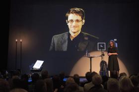 SNOWDEN CRITICA RÚSSIA, PARA ONDE “NUNCA TEVE INTENÇÃO DE IR”