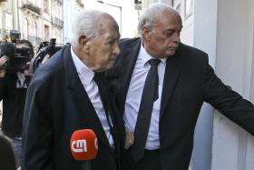 SOARES “MUITO SATISFEITO” POR SÓCRATES ESTAR FORA DA PRISÃO