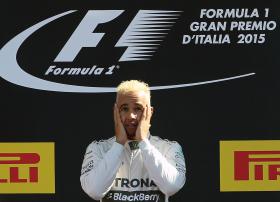 HAMILTON DÁ PASSO DE ‘GIGANTE’ RUMO À REVALIDAÇÃO DO MUNDIAL DE FÓRMULA 1