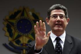 MINISTRO DAS FINANÇAS DO BRASIL REÚNE-SE COM FITCH NO MEIO DE CRISE ECONÓMICA
