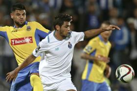 FC PORTO ISOLA-SE PROVISORIAMENTE NA LIDERANÇA DA I LIGA AO VENCER EM AROUCA