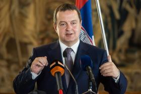 MIGRAÇÕES: SÉRVIA DECLARA-SE INCAPAZ DE GERIR FLUXO DE MIGRANTES