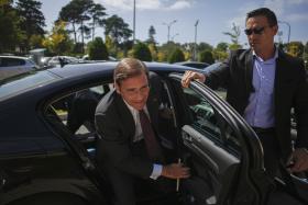 PASSOS COELHO DIZ QUE PORTUGUESES PAGAM MENOS 300 MILHÕES COM MEDICAMENTOS