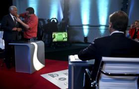 PASSOS DESAFIA COSTA A EXPLICAR COMO POUPA MIL MILHÕES EM PRESTAÇÕES SOCIAIS NÃO CONTRIBUTIVAS