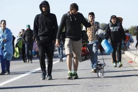 ALEMANHA ENDURECE REGRAS DE ASILO FACE AO AFLUXO RECORDE DE MIGRANTES