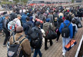 MIGRAÇÕES: COMISSÃO EUROPEIA PROPÕE-SE A MOBILIZAR 1.700 ME SUPLEMENTARES