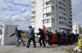 NÚMERO DE PESSOAS AFETADAS POR SISMO NO CHILE SOBE PARA 13.393