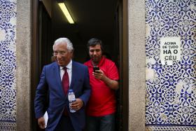 ELEIÇÕES: COSTA PROMETE ACABAR COM PROVA DE ACESSO À CARREIRA DOCENTE