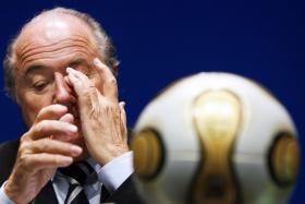 MINISTÉRIO PÚBLICO ABRE PROCESSO DISCIPLINAR A BLATTER E ENVOLVE PLATINI