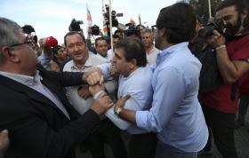 INSULTOS DE HOMEM A APOIANTES DE PSD/CDS ACABAM EM AGRESSÕES FÍSICAS