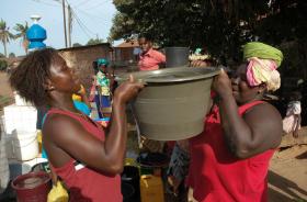 MAIS DE 70 MIL PESSOAS PRECISAM DE APOIO ALIMENTAR DEVIDO À SECA NO SUL DE MOÇAMBIQUE