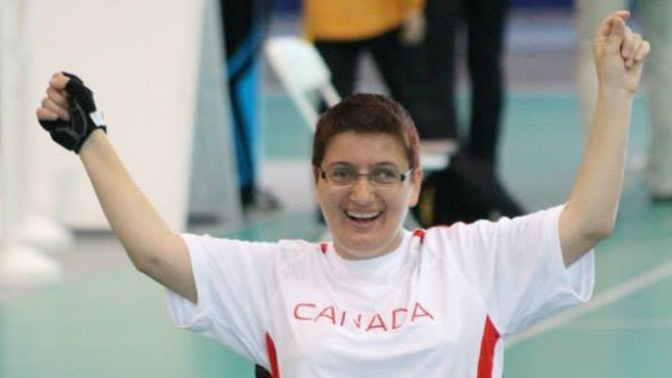 Tammy McLeod conquistou uma medalha de bronze no evento de boccia por equipas nos Parapan-Am Games do mês passado, mas os ladrões roubaram a medalha do seu apartamento em London, Ontário, na semana passada. (Tammy McLeod / Facebook)
