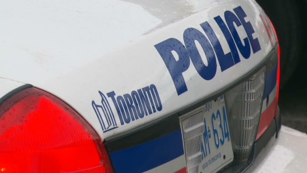 POLÍCIA DE TORONTO INTRODUZ ALTERAÇÕES À FORMA COMO OS AGENTES LIDAM EM SITUAÇÕES DE CRISE