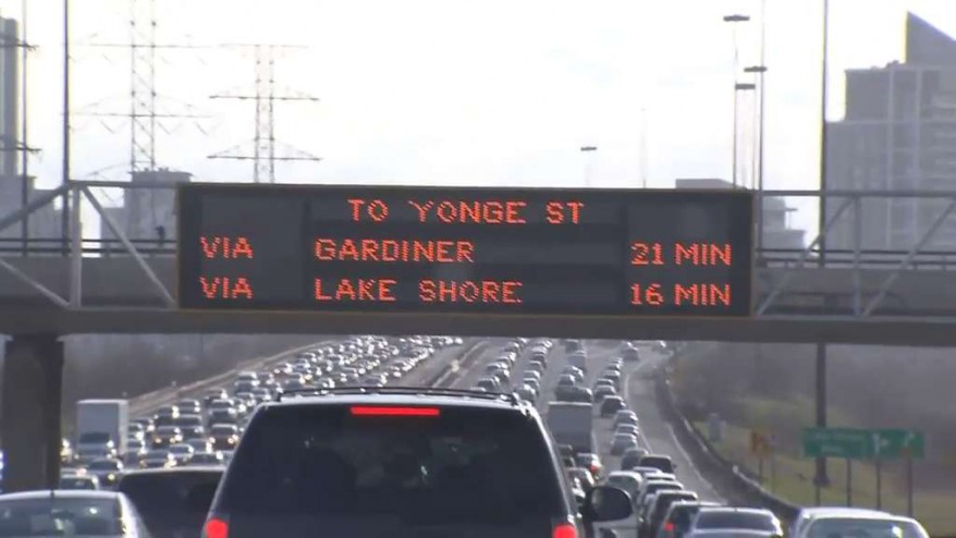 CIDADE VAI DISCUTIR A IMPLEMENTAÇÃO DE PORTAGENS NA GARDINER EXPRESSWAY E DON VALLEY PARKWAY