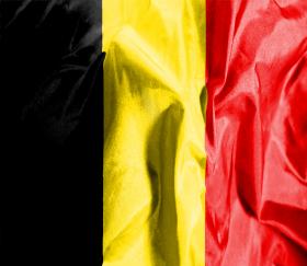 MILHARES DE MANIFESTANTES CONTESTAM MEDIDAS DE AUSTERIDADE NA BÉLGICA