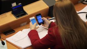 PARLAMENTO EUROPEU VOTA HOJE ABOLIÇÃO DO ‘ROAMING’ NA UE A PARTIR DE 2017