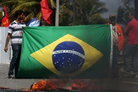 BANCÁRIOS DE TODOS OS ESTADOS BRASILEIROS INICIAM GREVE POR TEMPO INDETERMINADO