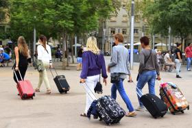 110 MIL PORTUGUESES EMIGRARAM EM 2014, PORTUGAL É “DE NOVO, PAÍS DE EMIGRAÇÃO”