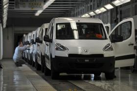 FATURAÇÃO DO GRUPO PSA PEUGEOT CITROËN SOBE NO 3.º TRIMESTRE PARA 12,4 MIL ME