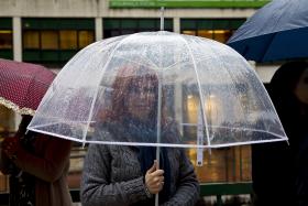CHUVA EM TODO O PAÍS NO DOMINGO, PODE SER FORTE NO NORTE E CENTRO