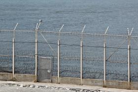 MIGRANTES: CENTENAS TENTARAM HOJE ENTRAR EM CEUTA, MAS SÓ 87 CONSEGUIRAM