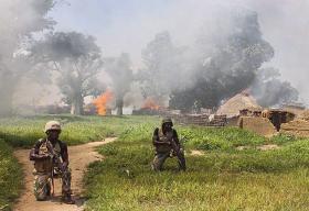 DUAS EXPLOSÕES NOS SUBÚRBIOS DA CAPITAL DA NIGÉRIA PROVOCAM VÁRIOS MORTOS