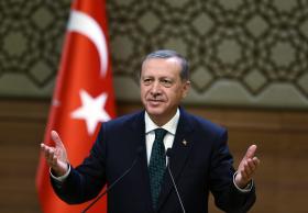 ATAQUES DA RÚSSIA NA SÍRIA SÃO “INACEITÁVEIS” – PRESIDENTE DA TURQUIA