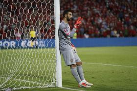 RUI PATRÍCIO PODE PARAR ATÉ DUAS SEMANAS APÓS LESÃO NA SELEÇÃO