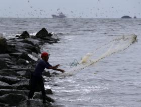 MAIS DE 120 PESCADORES DESAPARECIDOS NAS FILIPINAS DEVIDO À PASSAGEM DO TUFÃO MUJIGAE