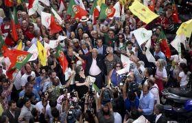 PS OUVE NO CENTRO DE LISBOA QUE “DE QUEM O POVO GOSTA É DO ANTÓNIO COSTA”