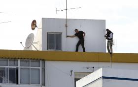 HOMEM ARMADO NA PROTEÇÃO DE JOVENS DE LAGOS FOI DETIDO E REFÉNS LIBERTADOS