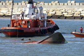 NAUFRÁGIO/FIGUEIRA DA FOZ: REMOÇÃO DO NAVIO SUSPENSA, RETOMA ÀS 23:00