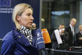 INTERVENÇÃO DA RÚSSIA “ALTEROU AS REGRAS DO JOGO” NA SÍRIA – CHEFE DA DIPLOMACIA DA UE