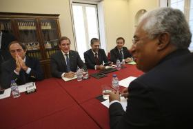 COSTA CONSIDEROU “BASTANTE INCONCLUSIVA” REUNIÃO COM PASSOS E PORTAS