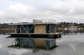 ALQUEVA É “TUBO DE ENSAIO” PARA CASA FLUTUANTE INOVADORA EM PORTUGAL