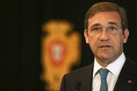 PASSOS PROPÔS EXECUTIVO COM 16 MINISTROS, OITO DOS QUAIS NOVOS