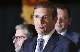 GOVERNO: PASSOS TERÁ DE PROPOR MINISTROS A CAVACO, TOMAR POSSE E TER PROGRAMA APROVADO NA AR