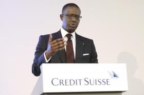 CREDIT SUISSE VAI DESPEDIR 5.000 PESSOAS E REFORÇAR CAPITAL