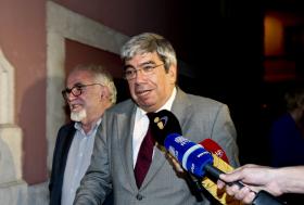 CANDIDATURA DE FERRO RODRIGUES (PS) A PRESIDENTE DA AR ASSINADA POR NÚMERO MÁXIMO DE PROPONENTES