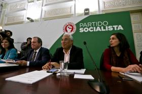PS PREPARA MOÇÃO DE REJEIÇÃO AO PROGRAMA DA COLIGAÇÃO PSD/CDS-PP