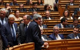 FERRO RODRIGUES (PS) ELEITO PRESIDENTE DA ASSEMBLEIA DA REPÚBLICA