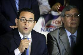 COMEDIANTE JIMMY MORALES VENCE PRESIDENCIAIS NA GUATEMALA